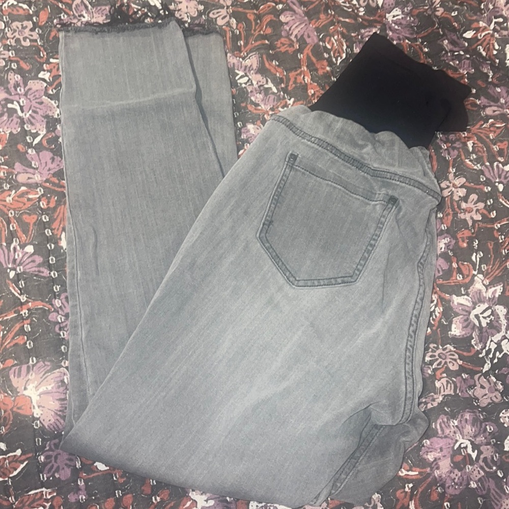 Indigo blue maternity jeans, stretchy